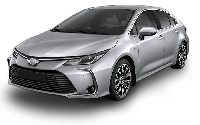 Sedán plateado estilo Toyota Corolla,